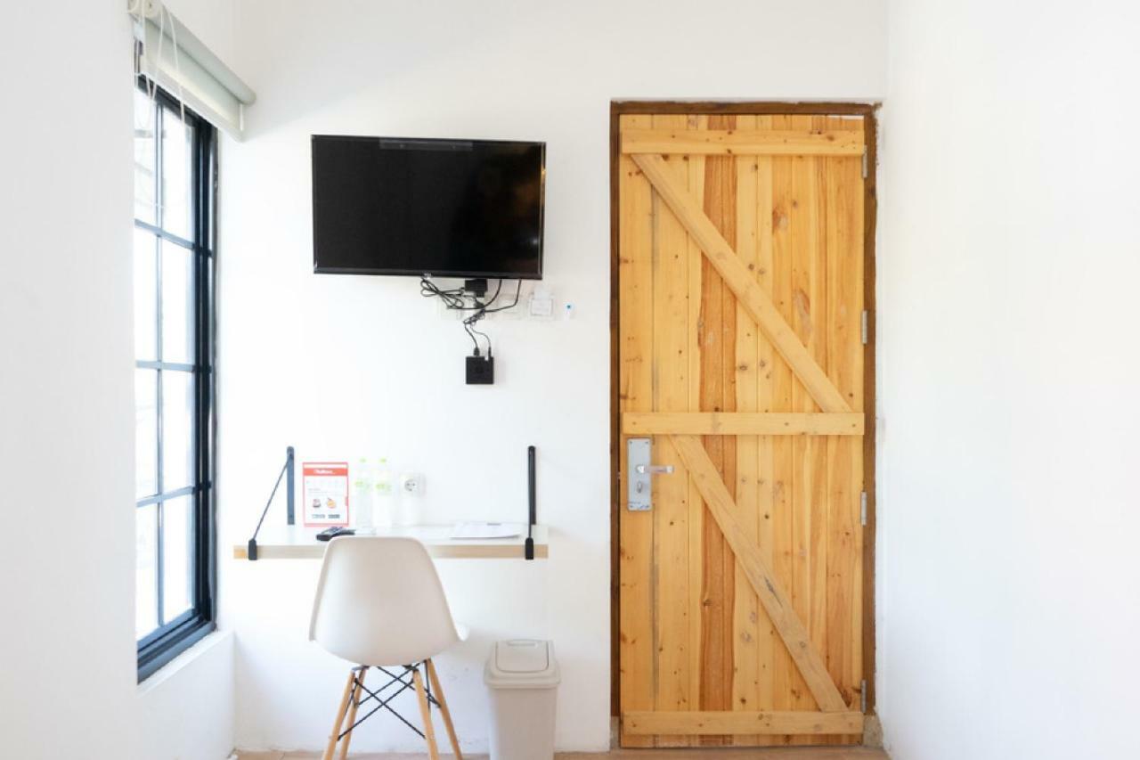 Reddoorz Near Sam Poo Kong 3 Semarang Hotel Ngoại thất bức ảnh