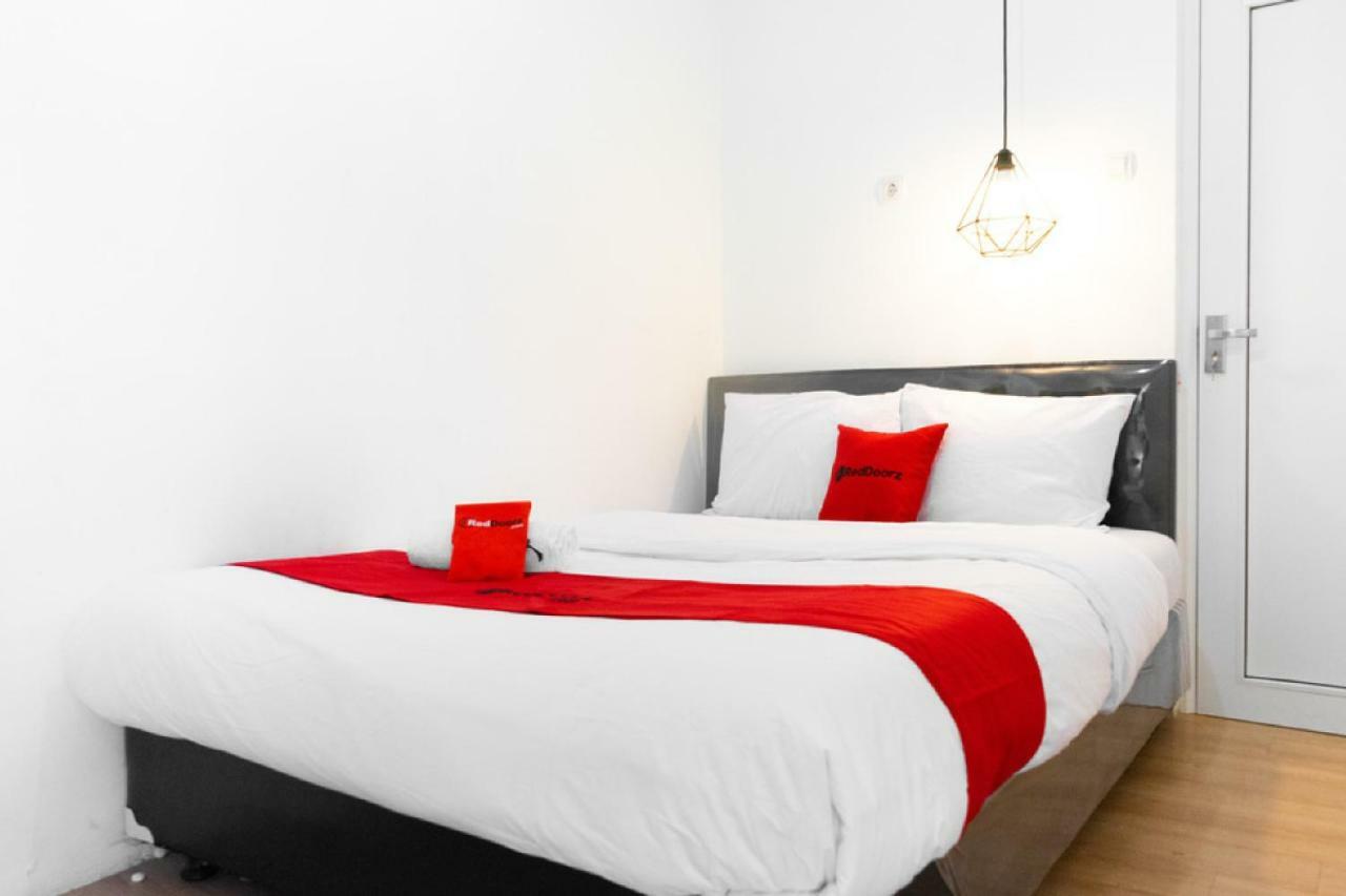 Reddoorz Near Sam Poo Kong 3 Semarang Hotel Ngoại thất bức ảnh